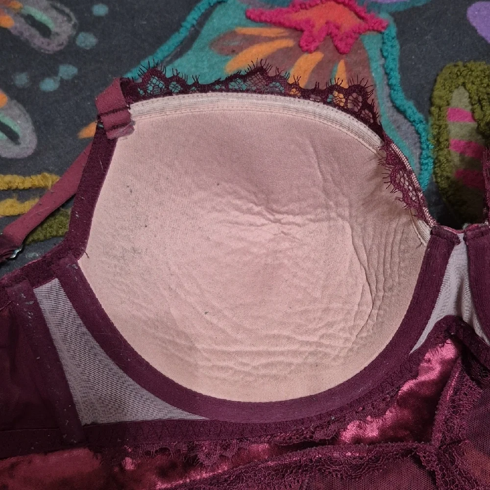 Victoria's Secret Velvet And Lace Bra And Thong Set in Deep Burgundy - Picture 12 of 12